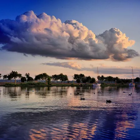 Z Widokiem Na Jezioro Niegocin Apartmán Giżycko