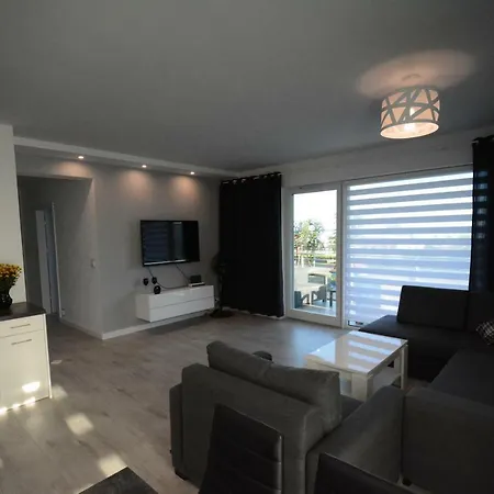 Z Widokiem Na Jezioro Niegocin *