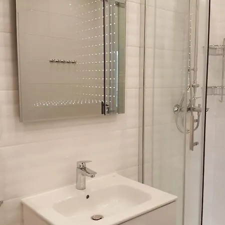 Apartmán Z Widokiem Na Jezioro Niegocin *